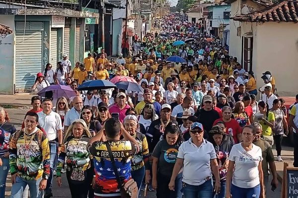 Maestros en Guárico exigen cese de sanciones