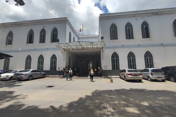 Optimizan sistema eléctrico del Hospital Vargas