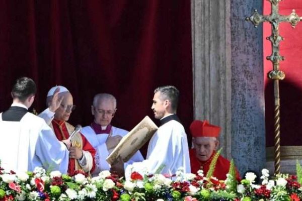 Papa León XIV convoca a vigilia mundial por la paz tras mensaje de Pascua