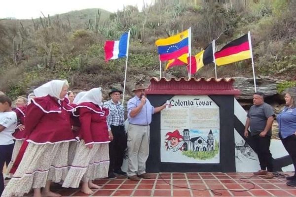 Recorrerán ruta histórica de Choroní a la Colonia Tovar