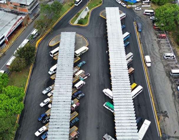 Rehabilitan más de 80 kilómetros de vías en 10 municipios de Trujillo