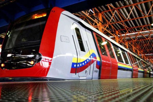 Sector Transporte y Energía formalizan acuerdo para optimizar la movilidad en el Metro de Caracas