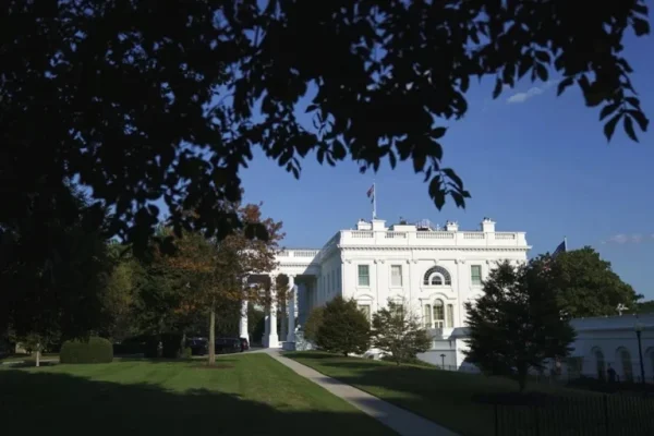 Servicio Secreto investiga reporte de disparos cerca de Casa Blanca