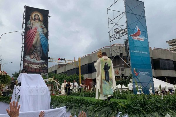 Trujillo se rinde ante la Divina Misericordia