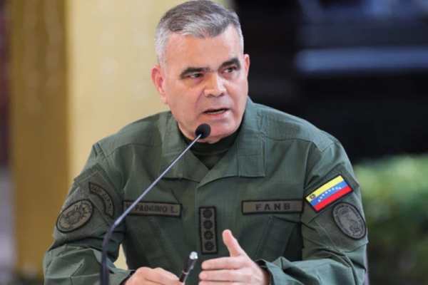Vladimir Padrino López es designado ministro de Agricultura