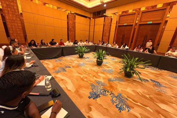 Delgación venezolana visita experiencias hoteleras de China