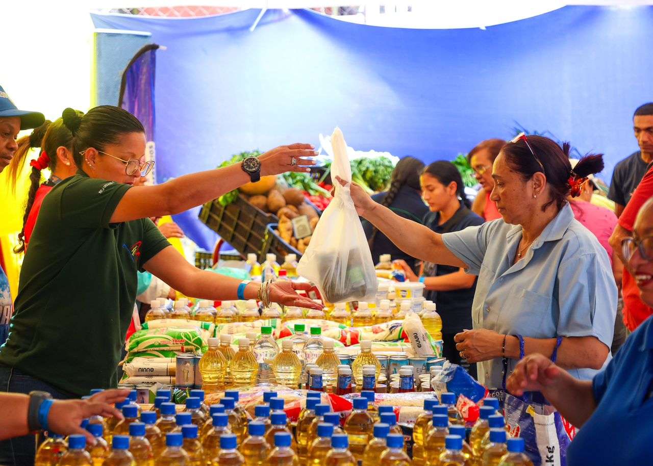 Despliegan 496 Ferias del Campo Soberano para garantizar el abastecimiento e inauguran nuevos Pdval