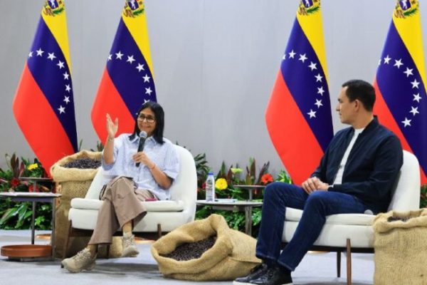 Economía comunal consolida circuito productivo del café