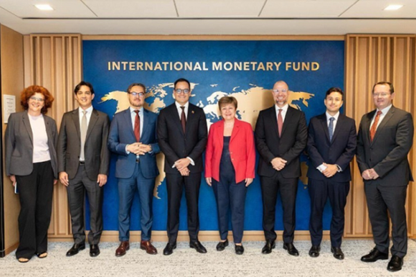 El equipo económico venezolano se reunió con la directiva del Fondo Monetario Internacional