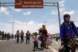 Gobierno de Kast sufre primeras fisuras por tratamiento a migrantes irregulares