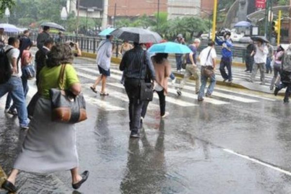 Continúan las lluvias en el país algunas con actividad eléctrica
