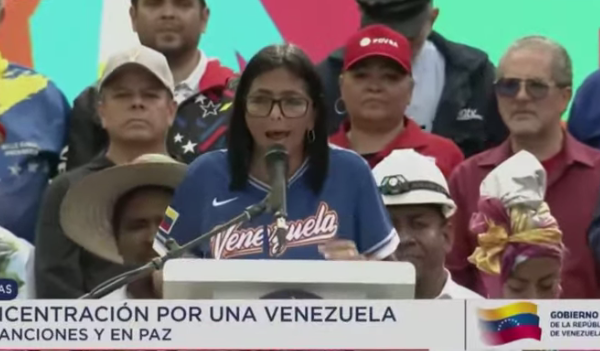 Ingreso mínimo integral a 240 dólares y pensiones a 70 dólares
