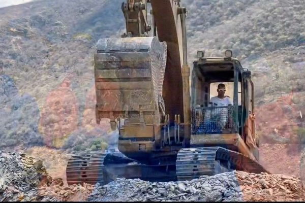 Inició demolición de roca meteorizada en la Caracas-La Guaira