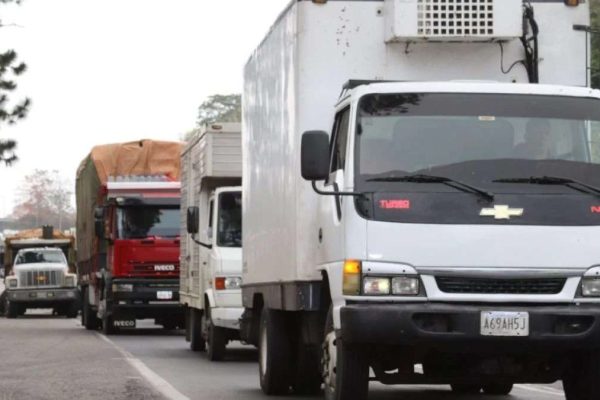 Intt restringe circulación de carga pesada del 1 al 4 de mayo