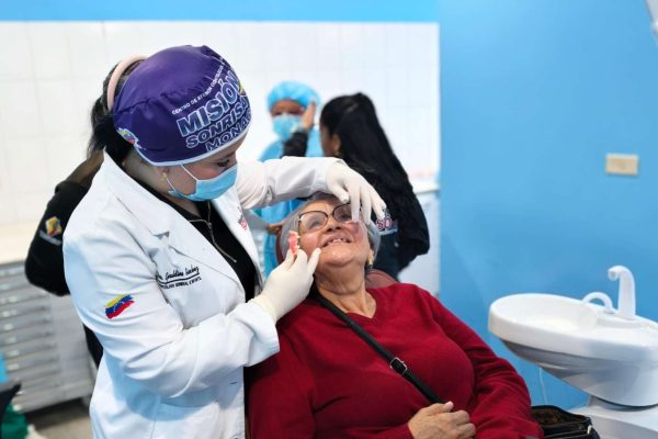 Monagas suma 500 prótesis dentales entregadas a adultos mayores