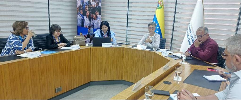 Motor Farmacéutico procura acelerar proceso de sustitución de importaciones