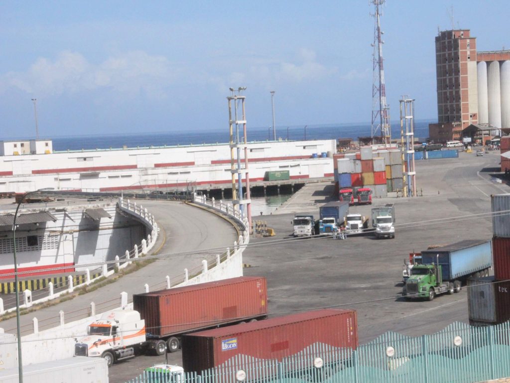 Navieras incorporan al país en sus rutas directas