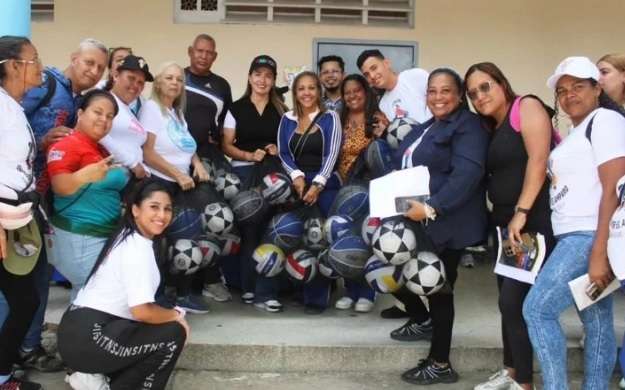 Operación Caracas Sonríe atendió a 15.000 familias en El Amparo