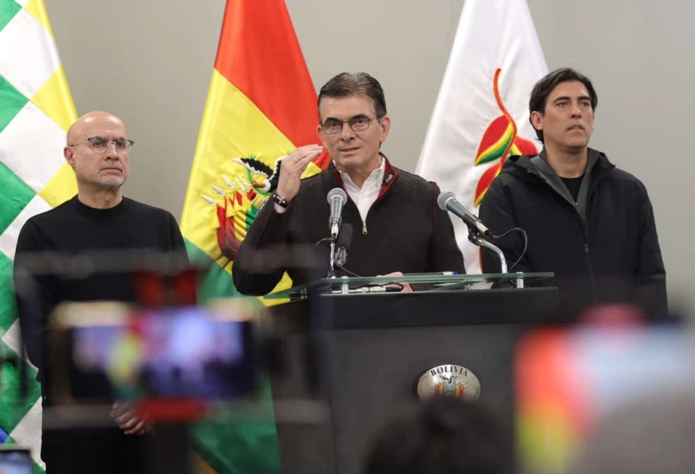 Paz mueve su gabinete en Bolivia como intento de frenar protestas contra su modelo económico