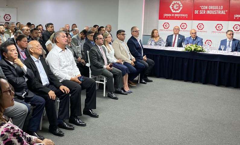 Producción de petróleo en Zulia pasó de 80.000 a 428.000 barriles diarios
