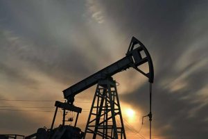 Siete países de Opep+ acuerdan aumento del límite de producción en junio