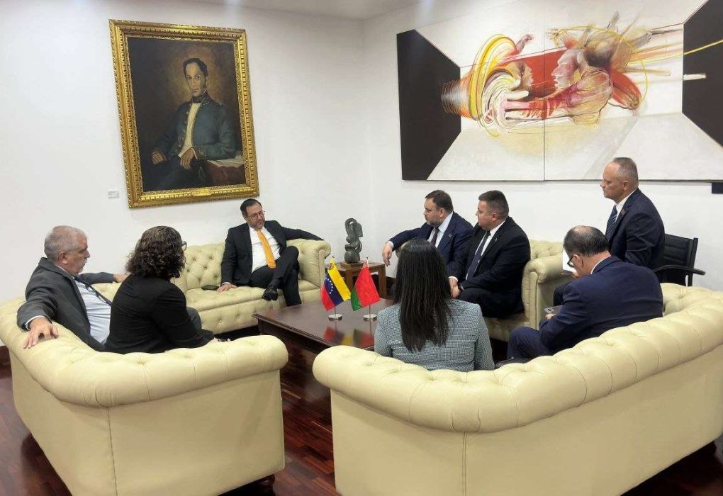 Venezuela y Belarús repasan prioridades de la agenda común