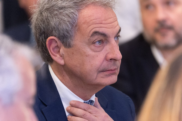 ponen a Zapatero bajo la lupa