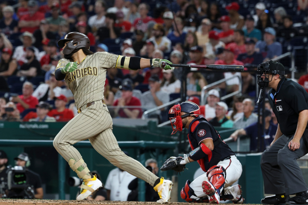 ¡Finalmente! Fernando Tatis Jr. dispara su primer HR de 2026
