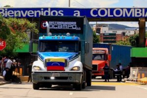 Advierten que comerciantes requieren preparación para competir con empresarios colombianos