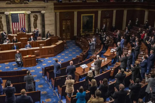 Cámara de Representantes de EEUU aprobo la resolución para frenar la acción militar contra Irán
