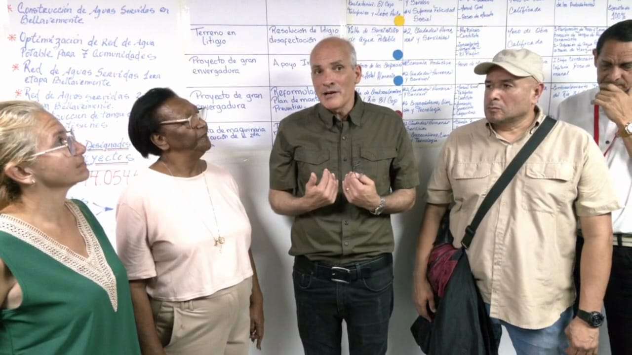 Comunas aportarán claves para la reingeniería del Estado