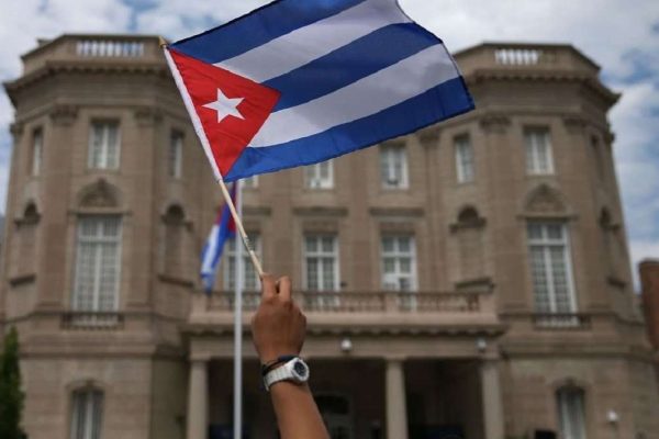 Cuba denunció que la orden ejecutiva de Washington busca su aislamiento
