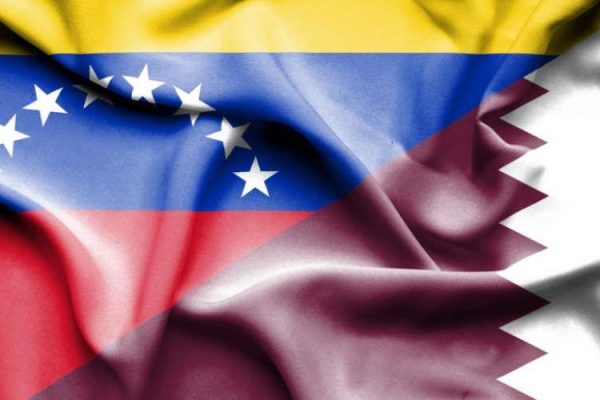 Daniella Cabello evalúa proyectos de inversión con embajador de Catar
