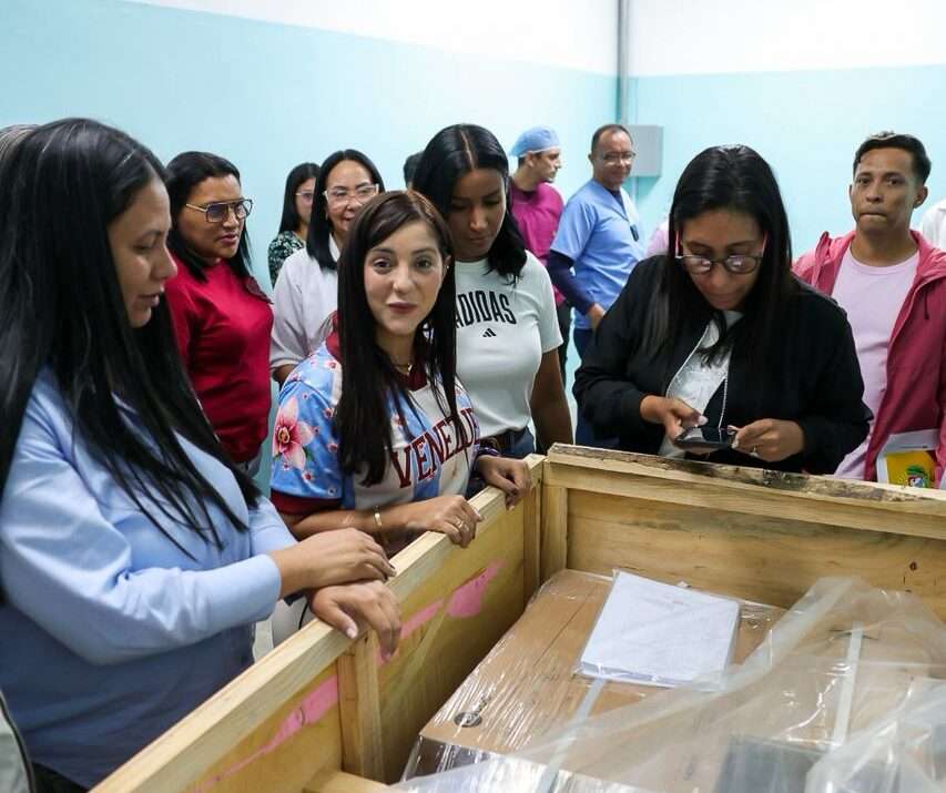 Dotan centros de salud en Ocumare de la Costa y Maracay