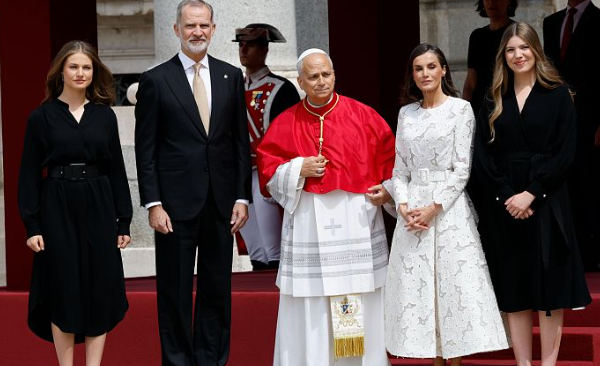 El papa León XIV llega a Madrid para su primera visita apostólica a España