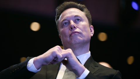 Elon Musk se convierte en el primer billonario del mundo