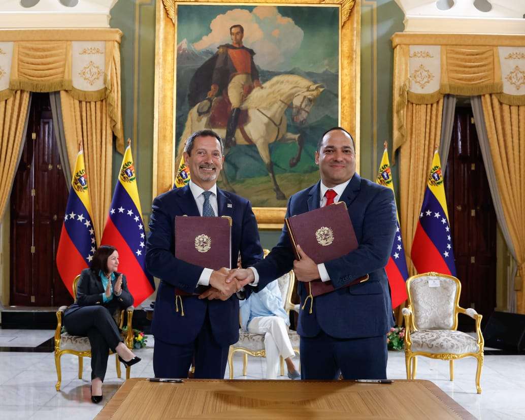 Héctor Obregón: acuerdo con Schlumberger potenciará los avances tecnológicos en materia de hidrocarburos