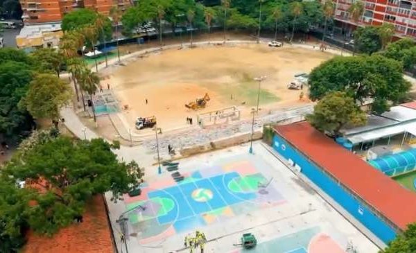 Inician construcción del Paseo de la Fama en el Parque de la Juventud y la Familia