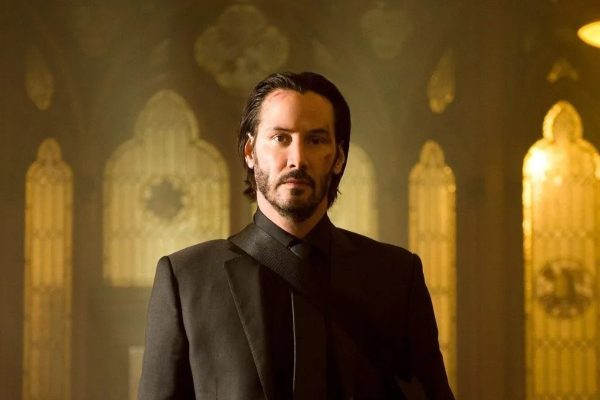 Keanu Reeves se pronuncia en favor de director de cine