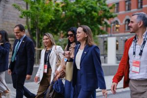 María Corina Machado retorna a Oslo y asegura que su misión está casi completada