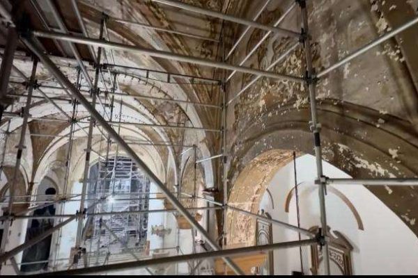 Obras Públicas restaura la iglesia Nuestra Señora de Altagracia