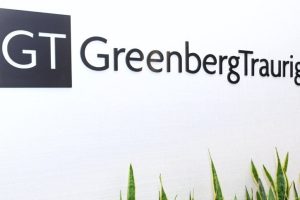 Pdvsa contrata al bufete Greenberg Traurig para agilizar acuerdos petroleros