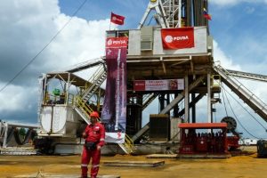 Pdvsa y Reliance analizan retomar alianza de suministro de crudo