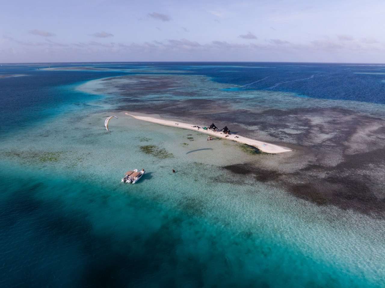 Petrolera trinitaria afirma que no encuentra rastros de crudo en sus aguas