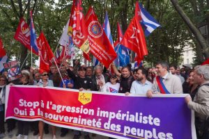 Realizan acto de solidaridad con Cuba en París