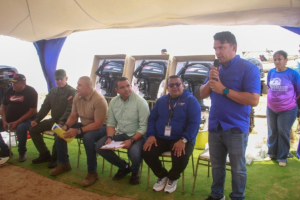 Segundo lote de motores es entregado a pescadores falconianos