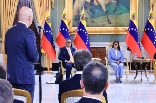 Venezuela suscribe convenio con General Electric Vernova para optimizar el SEN