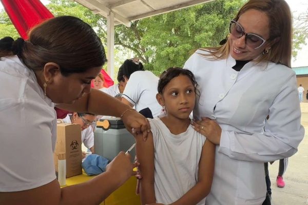Yaracuy consolida esquema de vacunación en 557 planteles escolares