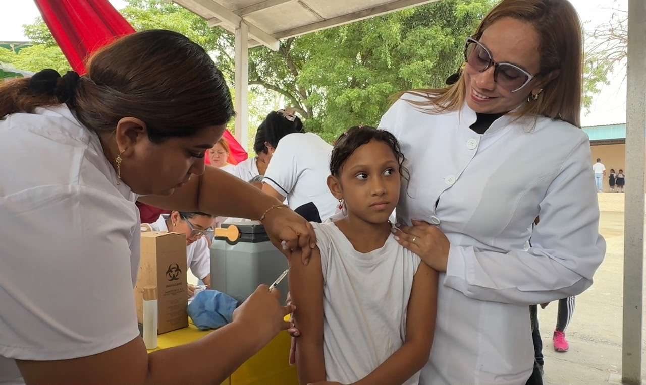 Yaracuy consolida esquema de vacunación en 557 planteles escolares